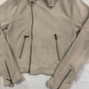 Daytrip Beige Faux Suede Jacket with Zipper Details Womens Size Extra Small EUC